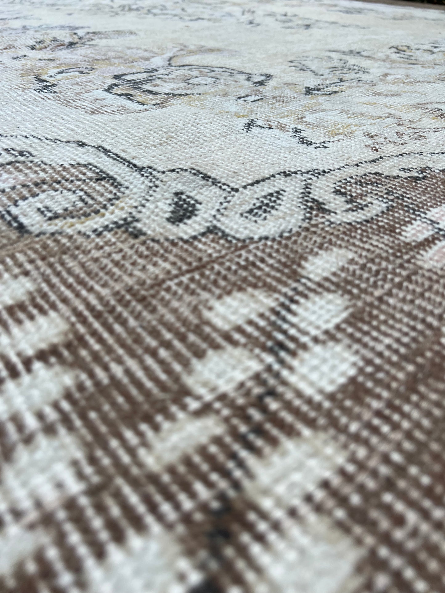 Wagon Wheel Oushak Rug